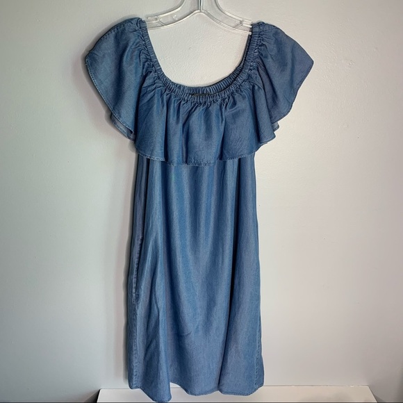 CHELSEA & THEODORE  DRESS - Picture 5 of 5